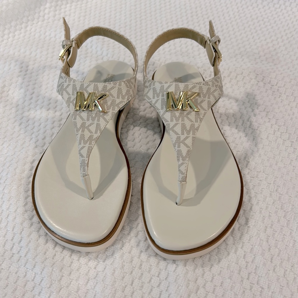 New Michael Kors Sandals
